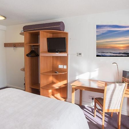 Premier Inn Солихалл Экстерьер фото